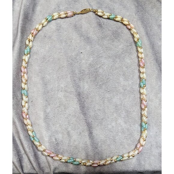 Vintage Coquette Pastel Rainbow Pearl Beaded Necklace With Gold Tone Accents - Picture 4 of 5